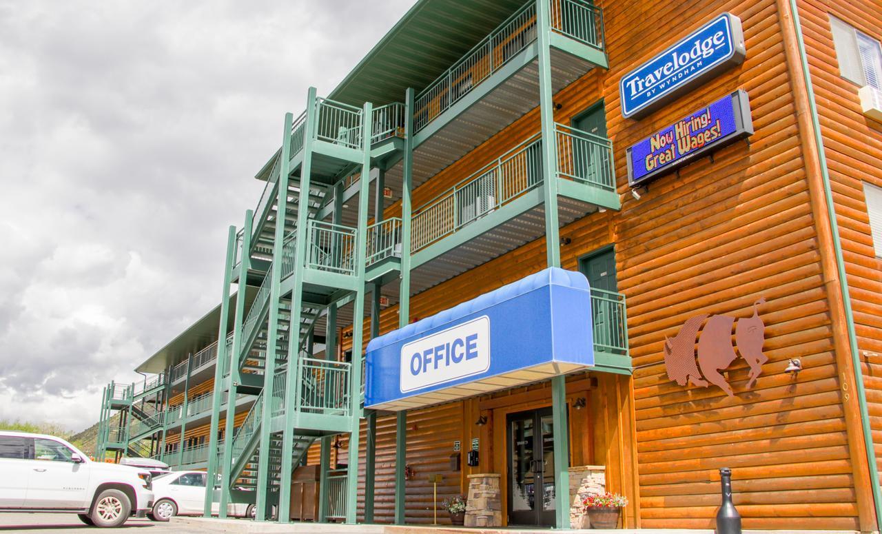 Travelodge By Wyndham Gardiner Yellowstone Park North Entr Luaran gambar